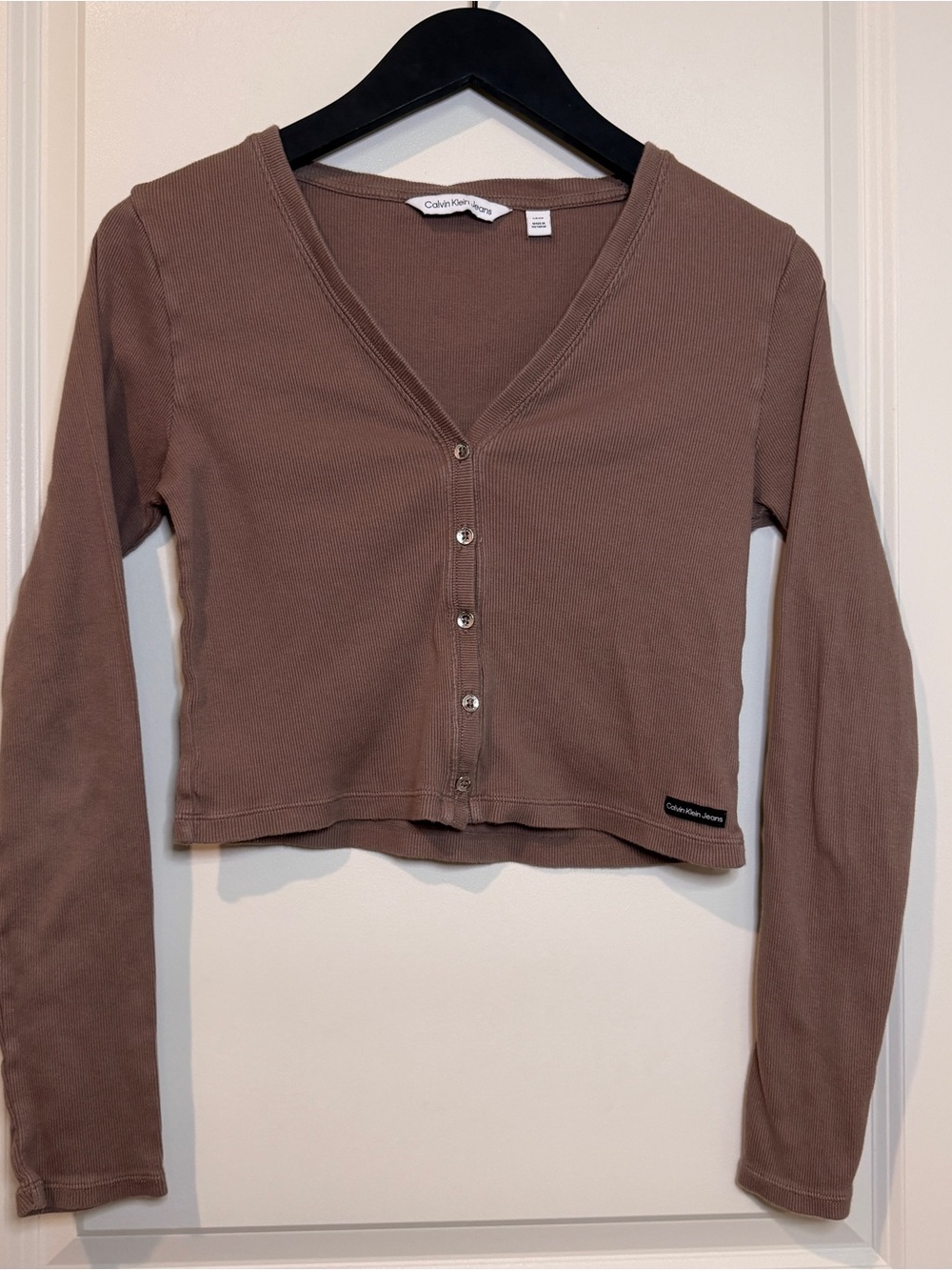 Calvin Klein Jeans Women's Brown Ribbed Cropped V-Neck Cardigan Top